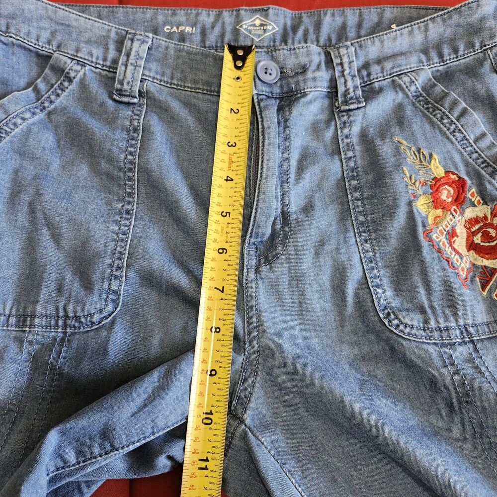 St Johns Bay Embroidered Denim Capri Pants Cargo Pocket Stretch Blue Womens 4 - Picture 11 of 13